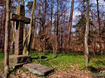 Spała - grób hrabiny Wielopolskiej